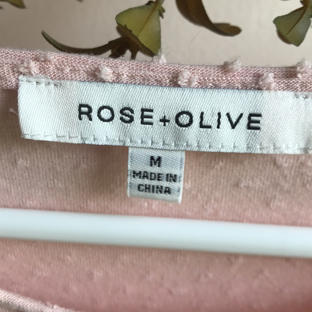 🌸 CUTE Spring Top 🌸 - Picture 2 of 5